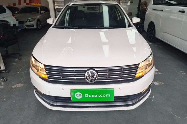 Used Volkswagen Lavida 2017 1.6L Automatic Comfort Edition
