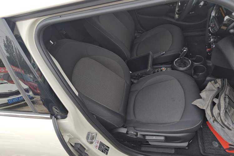 Used  MINI 2021 1.5T ONE PLUS Five-Door Edition
