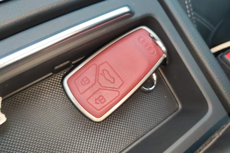 Used Audi Q5L 2022 Updated 45T Luxury Dynamic Version
