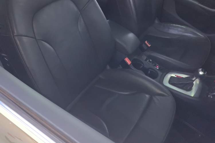 Used Audi Q3 2015 35 TFSI Comfort Model
