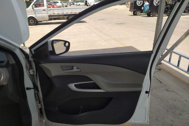 Used Chevrolet Sail 2015 Sail 3 1.3L Manual Ideal Edition
