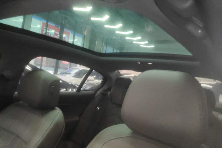 Used BMW 5 Series 2024 525Li M Sport Package