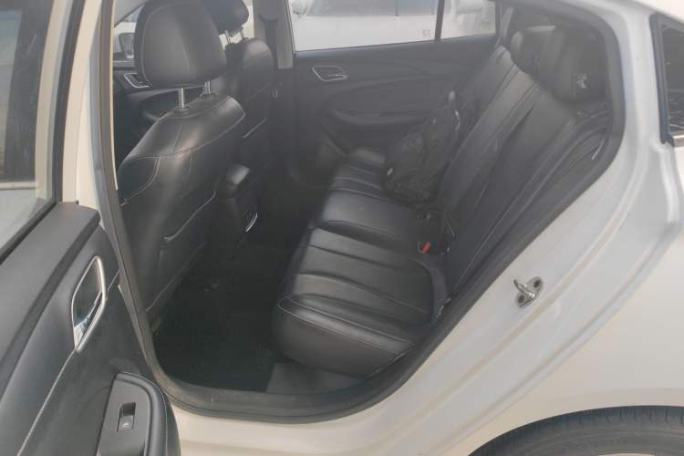 Used Roewe i5 2019 1.5L Manual 4G Connectable Langhao Edition
