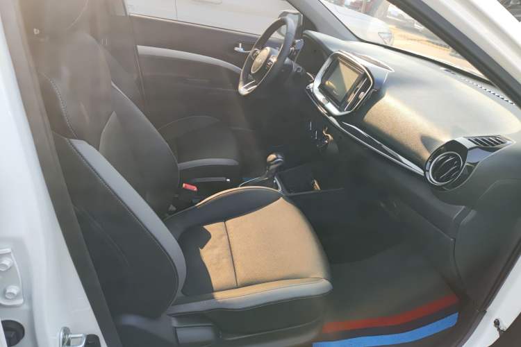 Used Kia kx1 Stonic 2021 1.4L CVT Fun Edition
