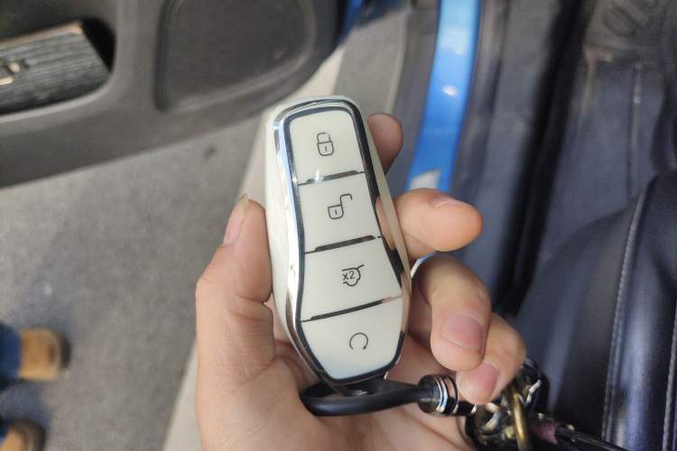 Used Roewe RX5 2016 20T Two-Wheel Drive Automatic Flagship Edition