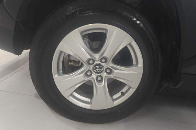 Used Toyota RAV4 2024 2.0L CVT Two-Wheel Drive Urban Edition
