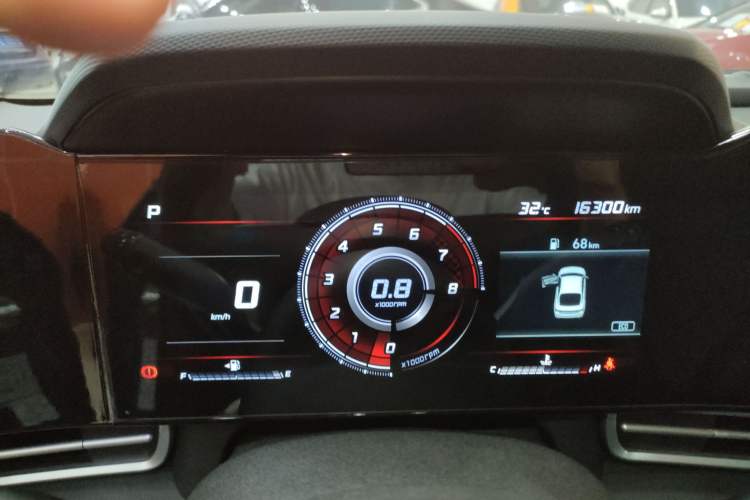 Used Hyundai Elantra 2022 1.5L CVT LUX Prestige Edition
