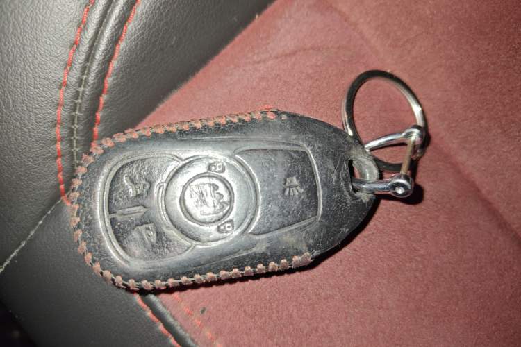 Used Buick Encore 2018 18T Automatic Two-Wheel Drive Urban Elite Model
