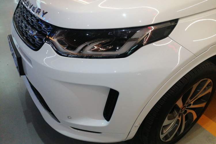 Used Land Rover Discovery Sport 2022 Revised Version 2 249 PS R-Dynamic SE Performance Tech Edition 5 Seats