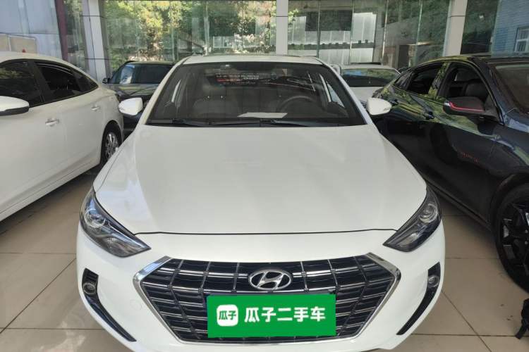Used Hyundai Elantra 2019 1.4T Dual-Clutch Xuan Dong · Dynamic Model
