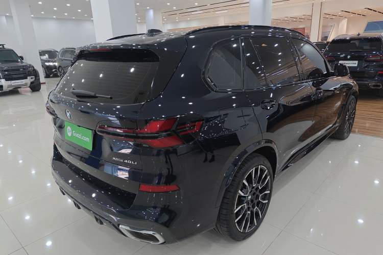 Used BMW X5 2023 xDrive 40Li M Sport Night Edition Package
