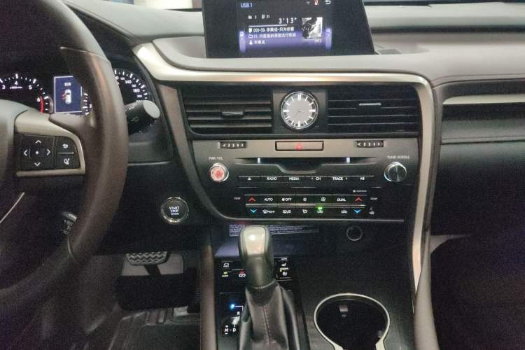 Used Lexus RX 2016 300 4x4 Elegant Edition China VI
