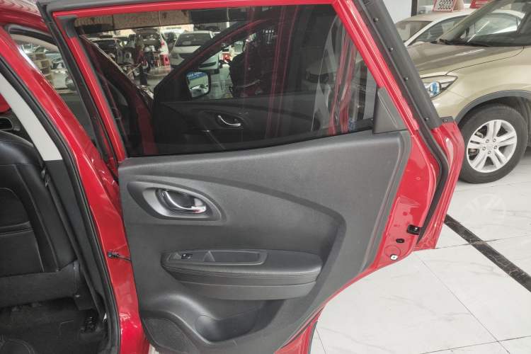 Used Renault Kadjar 2017 2.0L Two-Wheel-Drive Leading Edition
