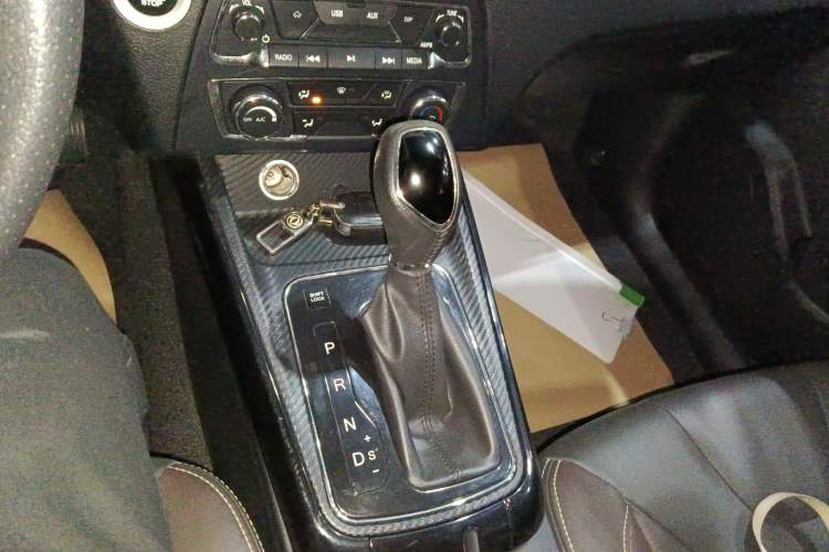 Used Dongfeng Fengon 370 2020 S370 1.5L CVT Luxury Model 5 Seats