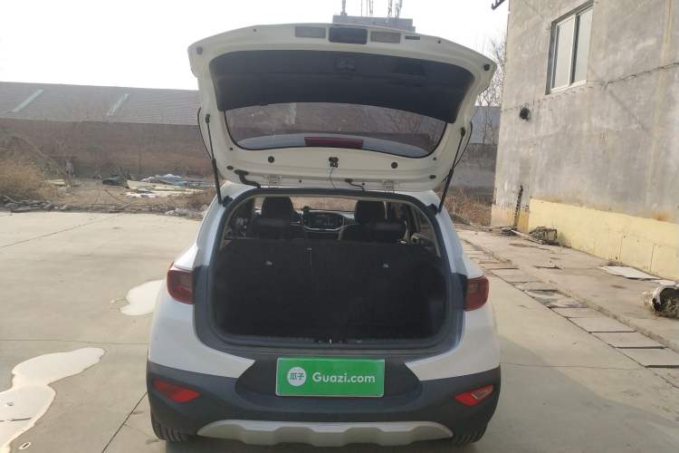 Used Kia kx1 Stonic 2021 1.4L Automatic Fun Edition
