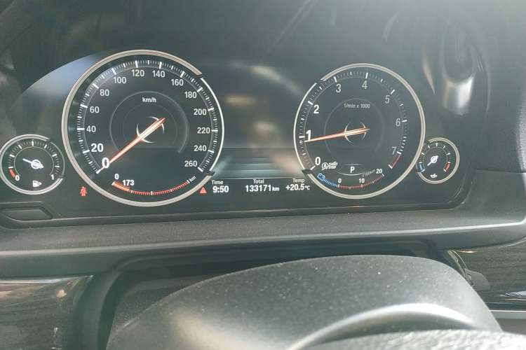 Used BMW 5 Series 2014 525Li Luxury Design Package