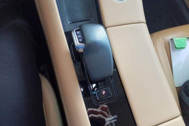 Used Hima AITO M5 2022 Extended-Range Four-Wheel Drive Performance Version
