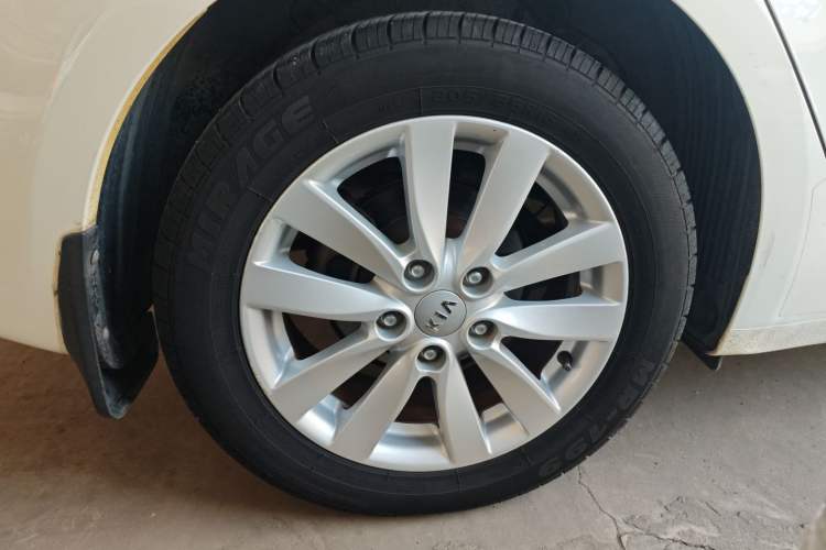 Used Kia K3 2015 1.6L Automatic GLS
