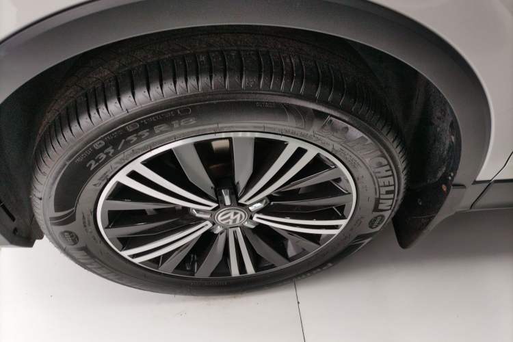 Used Volkswagen Tiguan L 2019 330TSI Automatic Two-Wheel Drive Panoramic Comfort Edition China VI Standard
