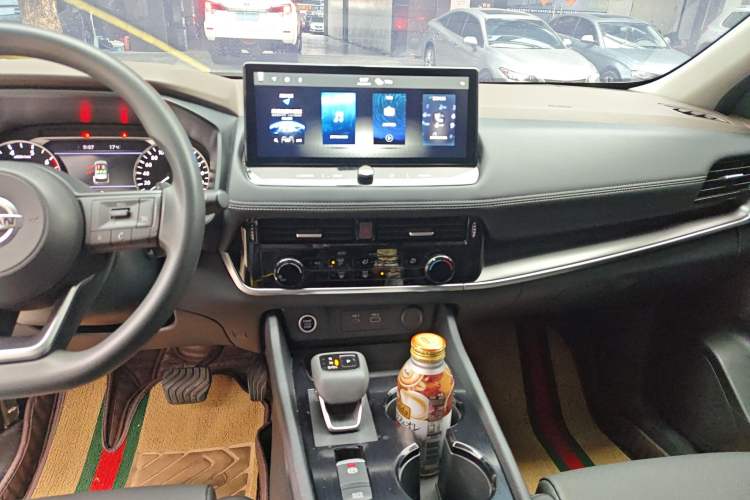 Used Nissan X-Trail 2022 VC-Turbo 300 CVT 2WD Star & Moon Limited Edition
