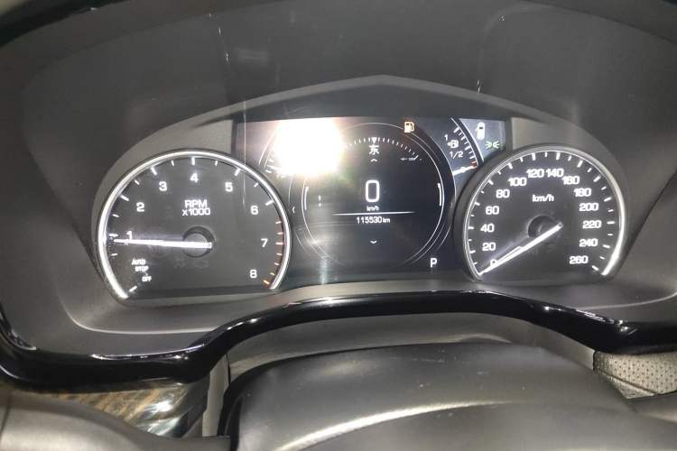 Used Cadillac XT5 2018 25T Luxury Model