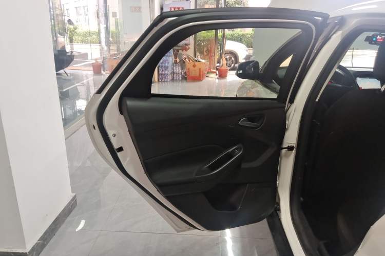 Used Ford Focus 2017 Hatchback 1.6L Automatic Comfort Plus SmartDrive Edition