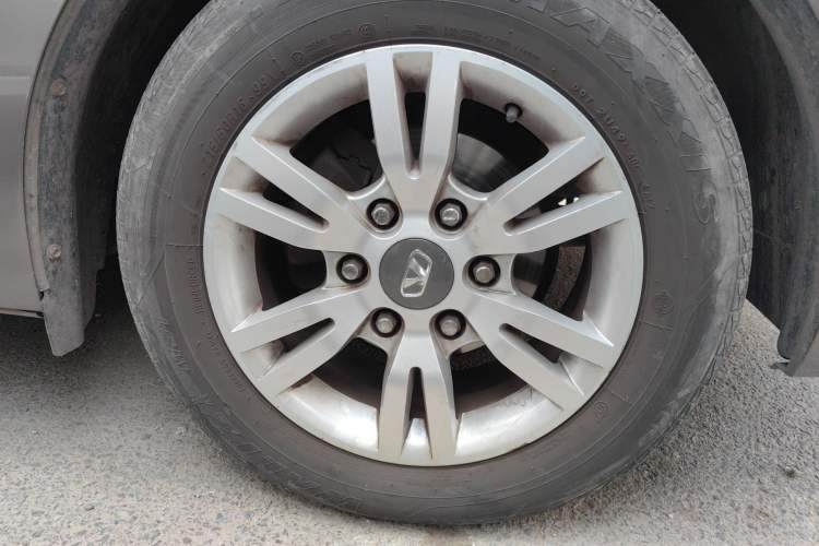 Used Huasong 7 2017 2.0T Automatic Elite Edition
