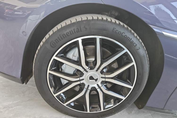 Used Denza Z9 2024 1100 km Four-Wheel Drive Max Version