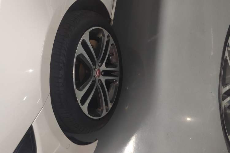 Used Jaguar XEL 2020 2.0T 200PS R-DYNAMIC Youth Sports Edition
