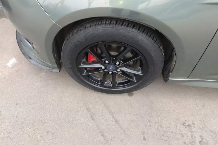 Used Ford Focus 2015 Hatchback 1.6L Automatic Fashion Edition