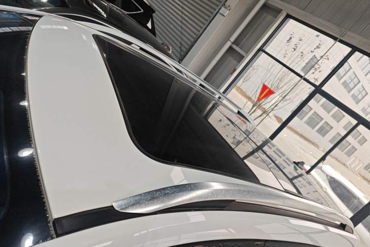 Used MG ZS 2018 1.5L Automatic Luxury Edition China V Standard