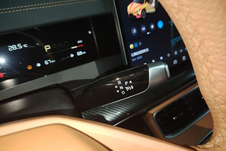 Used NETA L 2024 Extended-Range 220 Flash-Charge Edition