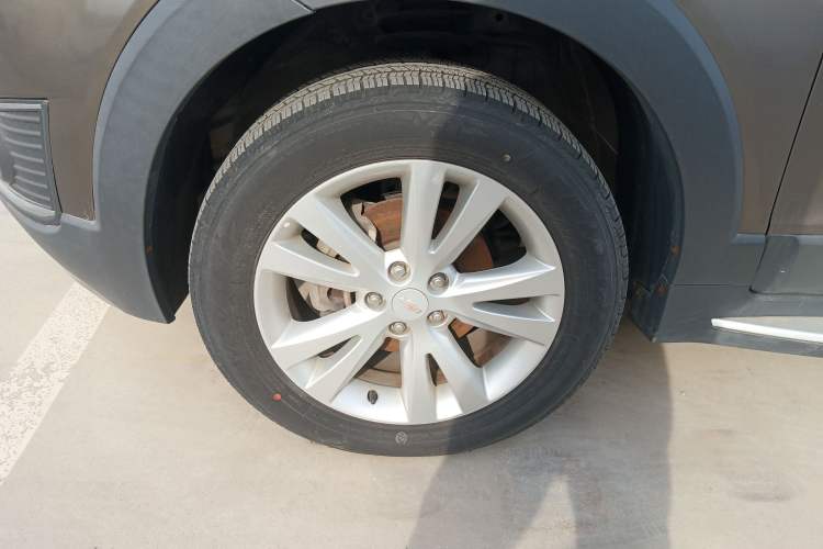 Used Chevrolet Captiva 2017 2.4L 4x4 Flagship Edition 7-Seater
