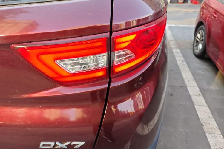 Used Soueast DX7 2015 1.5T Manual Luxury Model
