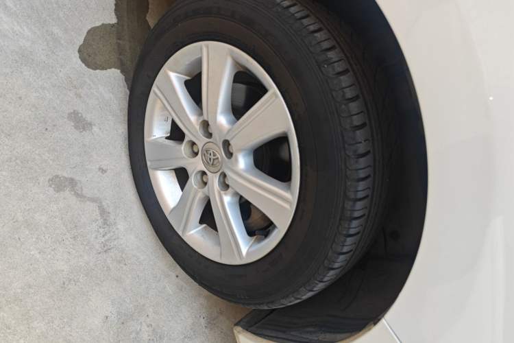 Used Toyota Verso 2014 Starlight 180E CVT Elite Edition