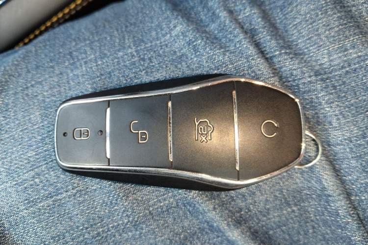 Used BYD Tang New Energy 2022 EV 730KM Luxury Model
