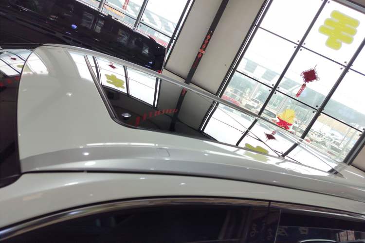 Used Toyota Highlander 2015 2.0T Two-Wheel Drive Luxury Edition 7 Seats