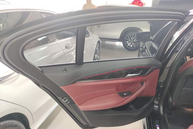 Used BMW 5 Series 2021 525Li M Sport Package
