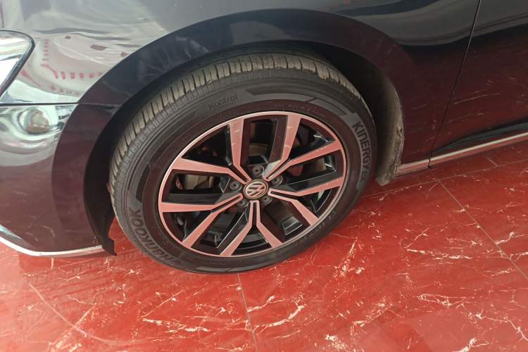 Used Volkswagen Magotan 2020 330TSI DSG Leading Model
