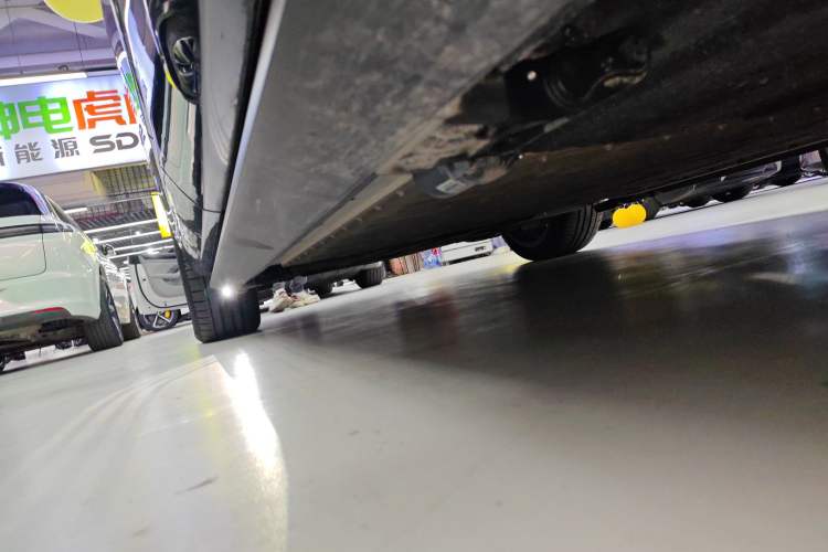 Used Hima AITO M9 2024 Range-Extended Ultra Version 52 kWh 5-Seater Model
