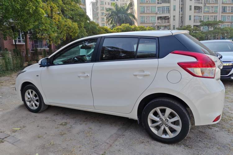 Used Toyota YARiS L 2015 1.5E Automatic Charm Edition