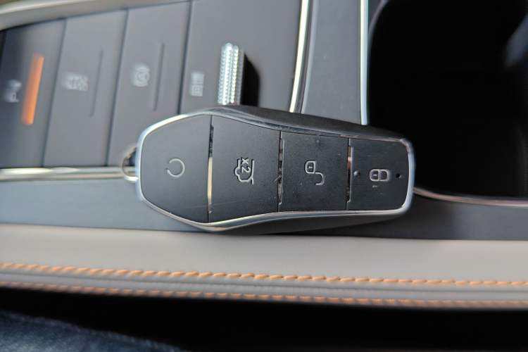 Used BYD Yuan PLUS 2024 Honor Edition 430KM Beyond Model
