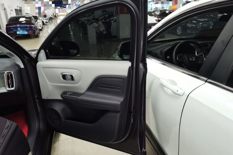 Used Leapmotor B10 2025 510 Joyful Edition
