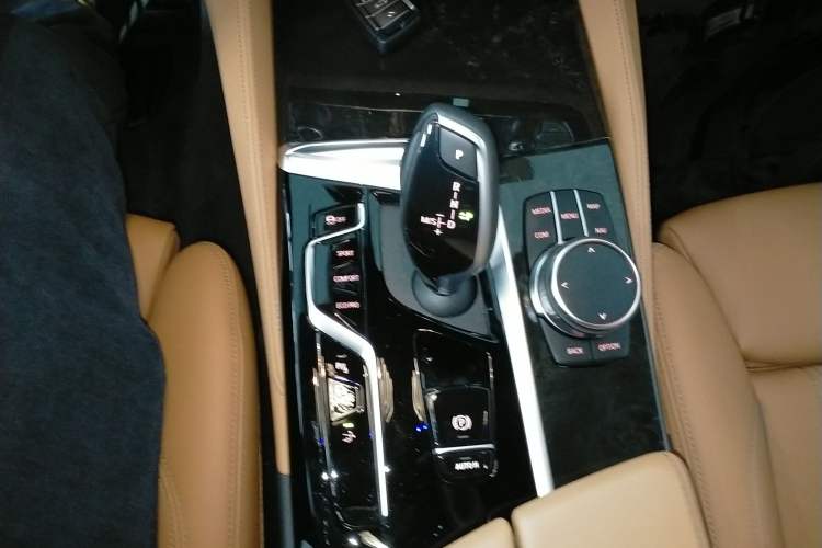 Used BMW 6 Series GT 2024 630i M Sport Luxury Package
