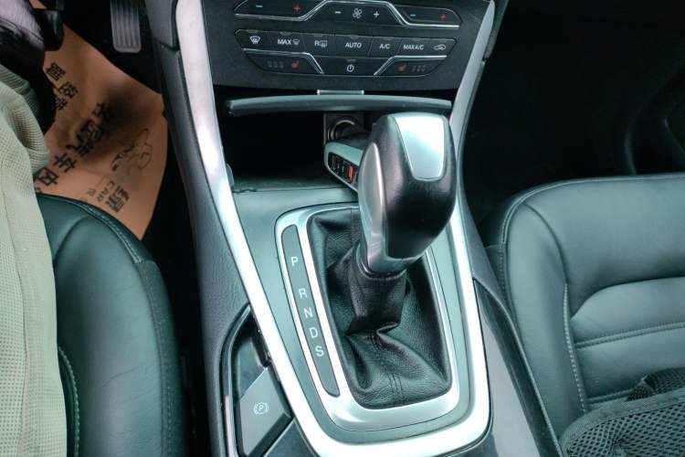 Used Ford Edge 2016 EcoBoost 245 Four-Wheel Drive Titanium Edition 7-Seater