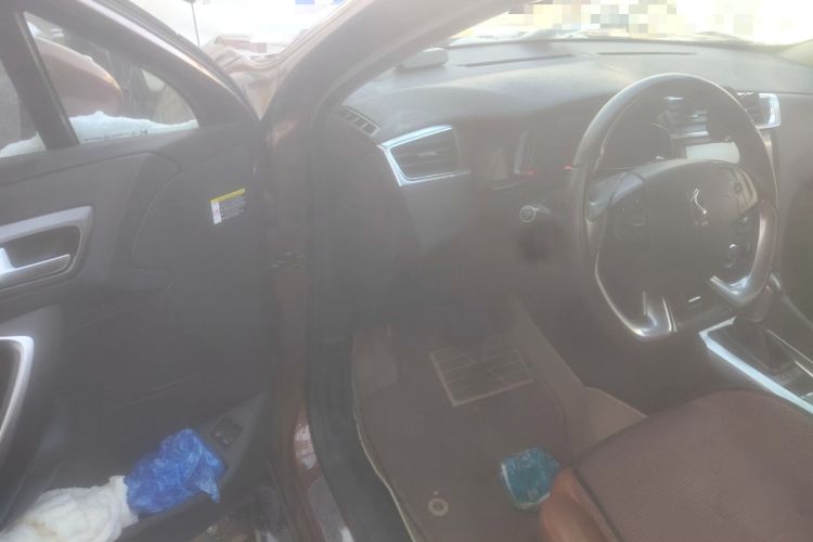 Used DS 6 2014 1.6T Elegant Version THP160