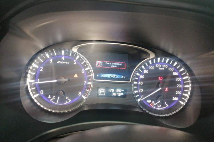 Used Infiniti QX60 2014 3.5L Four-Wheel Drive All-Terrain Version
