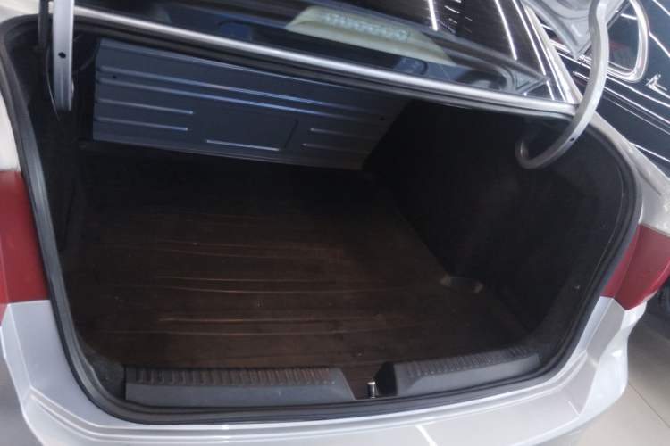 Used Volkswagen Santana 2013 1.6L Manual Comfort Edition
