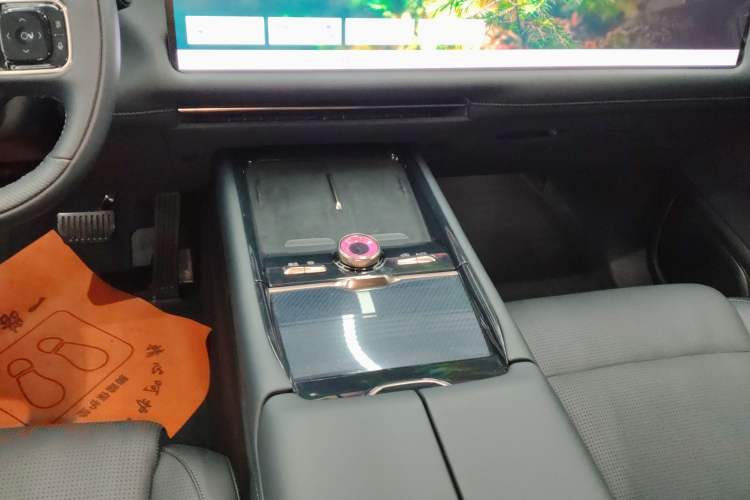 Used Lynk & Co 900 2025 2.0T Ultra
