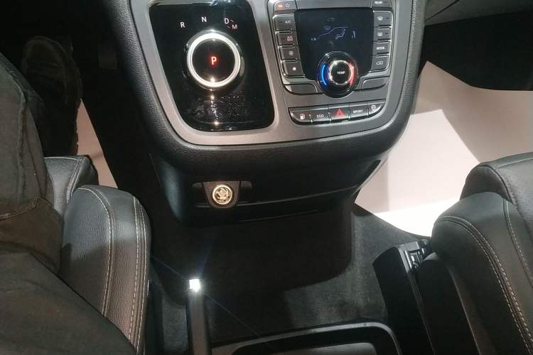 Used SAIC MAXUS G20 2023 ES 2.0T Gasoline Automatic Value Edition